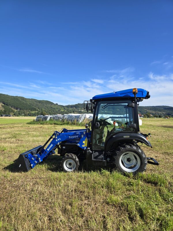 Solis 26 9+9 4WD Med Hytte - Bilde 6
